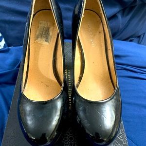 Madden Girl platform patent leather black size 10M 4 inch heel. Worn a few times